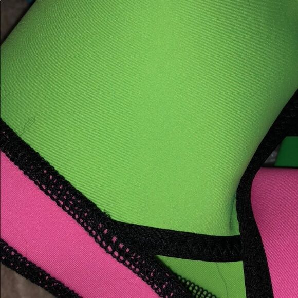 Indah Link Neoprene Bikini Top in‎ Lime NWT - Picture 7 of 7